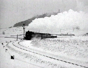 PmG im Jahr 1941 am Einfahrtsignal des Bahnhofes Altenberg